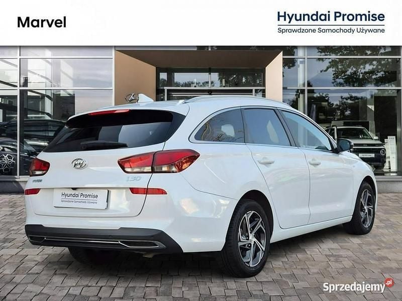 Używany Hyundai i30 120 KM (88 kW) 2024 Biały Kombi