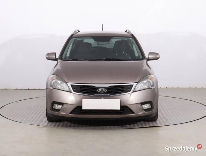 Brązowy Używany 2009 Kia Ceed Hatchback | 5999 zł (Super Cena) - Obraz 1/4