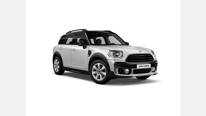 Używany Mini Cooper Countryman 136 KM (100 kW) 2018 Light white SUV