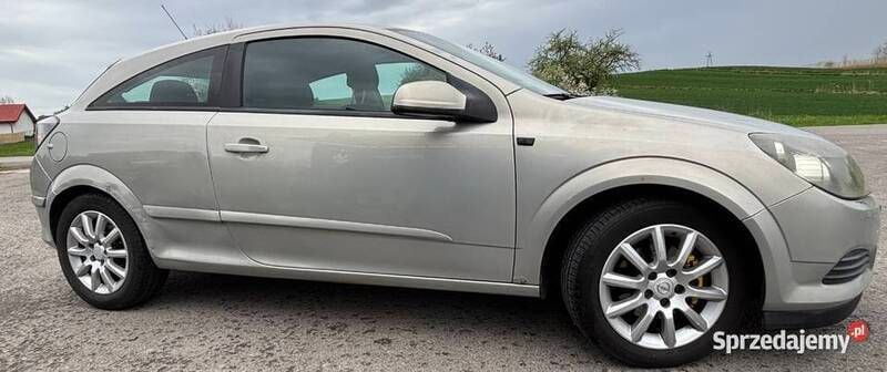 Używany Opel Astra GTC 2005 Beżowy Coupe