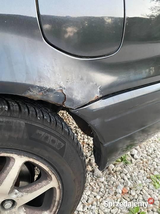 Używany Toyota Corolla 2001 Czarny Hatchback