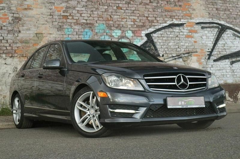 Szary (metalik) Używany 2013 Mercedes C350 Sedan/Limuzyna | 69 900 zł - Obraz 1/4