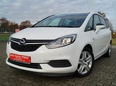 Używany Opel Zafira 120 KM (88 kW) 2018 Biały Minivan