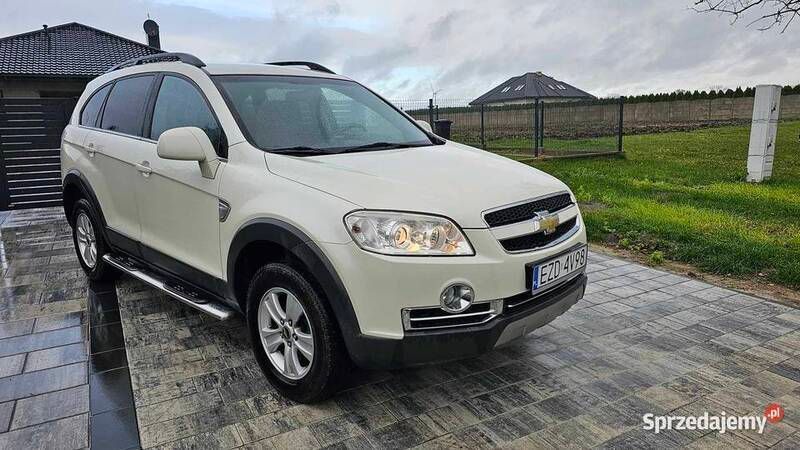 Używany 2010 Chevrolet Captiva SUV | 27 900 zł (Drogi) - Obraz 1/4