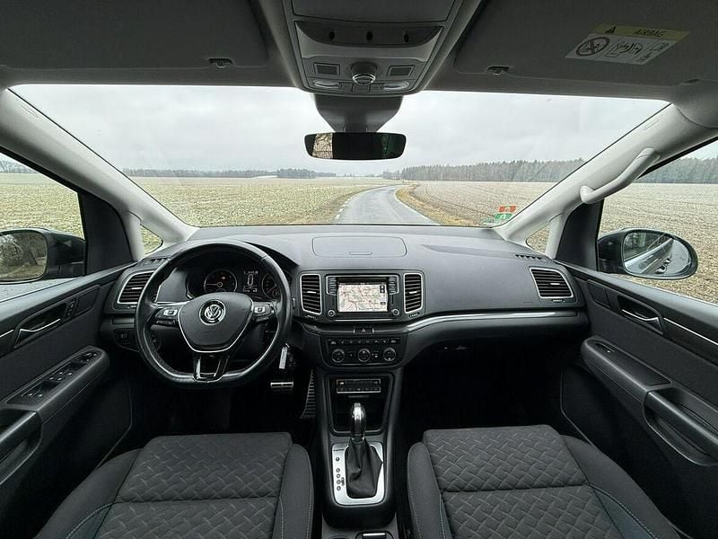 Używany VW Sharan 177 KM (130 kW) 2019 Szary Minivan