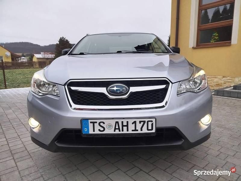 Srebrny Używany 2015 Subaru XV SUV | 38 900 zł (Uczciwa cena) - Obraz 1/4