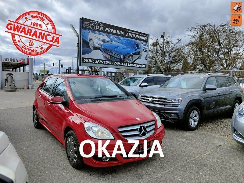 Czerwony Używany 2010 Mercedes B180 Minivan | 18 500 zł (Uczciwa cena) - Obraz 1/4
