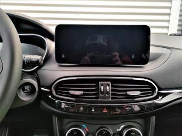 Używany Fiat Tipo 130 KM (95 kW) 2023 Srebrny