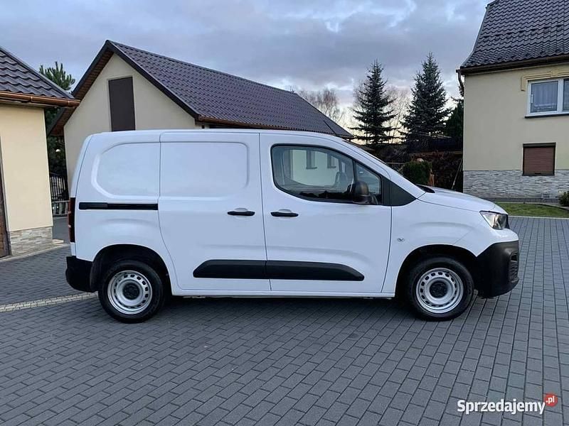 Używany Peugeot Partner 2021 Minivan