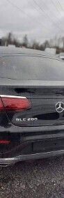Używany Mercedes GLC200 197 KM (144 kW) 2022 Czarny SUV