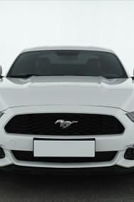 Używany Ford Mustang 317 KM (233 kW) 2017 Biały Coupe