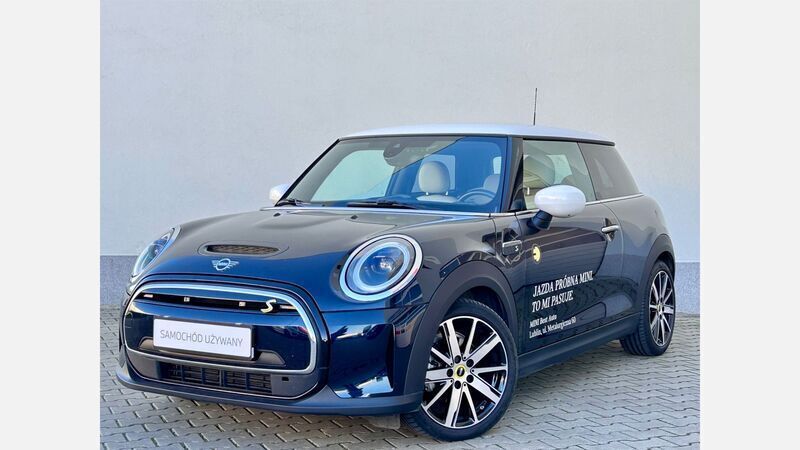 Enigmatic black metalizowany Używany 2023 Mini Cooper SE Hatch Hatchback | 129 900 zł - Obraz 1/4
