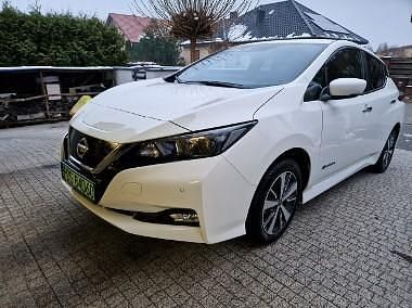 Biały Używany 2018 Nissan Leaf Hatchback | 48 900 zł (Dość drogi) - Obraz 1/4