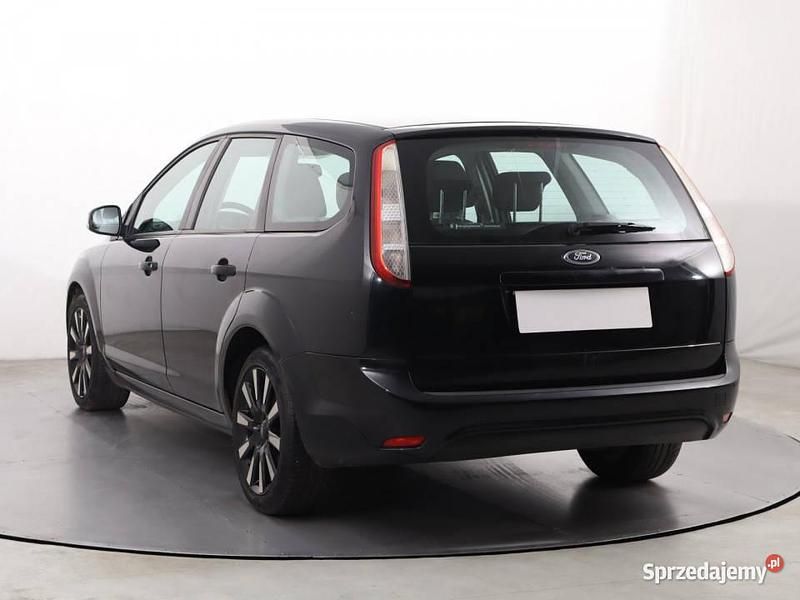 Używany Ford Focus 2007 Czarny Kombi
