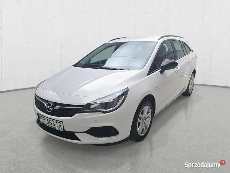 Biały Używany 2022 Opel Astra Kombi | 36 065 zł (Super Cena) - Obraz 1/4