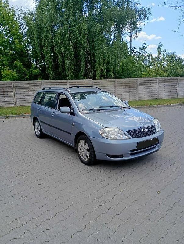 Używany Toyota Corolla 2003 Inny kolor Kombi