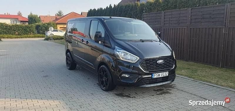 Używany Ford Transit Custom 131 KM (96 kW) 2018 Czarny Minivan