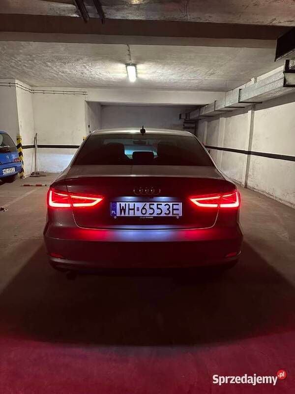 Grafitowy Używany 2016 Audi A3 Premium Sedan/Limuzyna | 67 900 zł - Obraz 1/4
