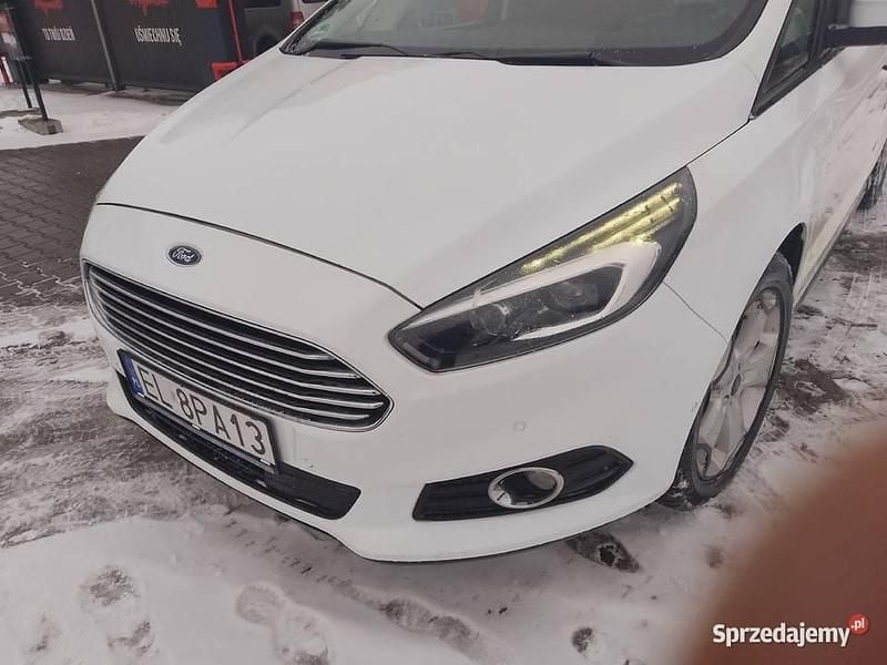 Używany Ford S-MAX 2015 Biały Minivan
