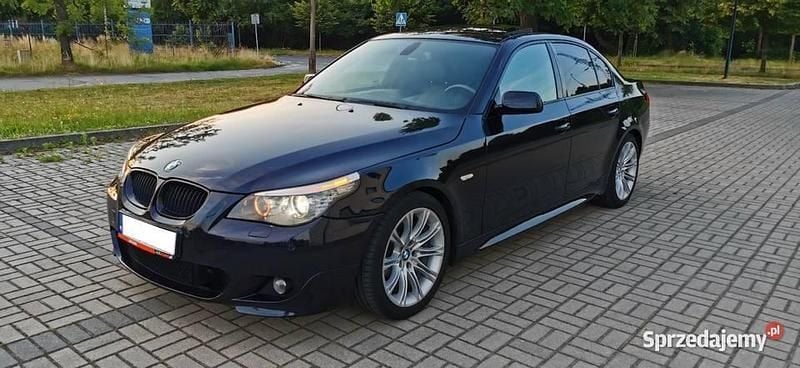Granatowy Używany 2007 BMW 520 Shadowline Sedan/Limuzyna | 26 900 zł (Uczciwa cena) - Obraz 1/4