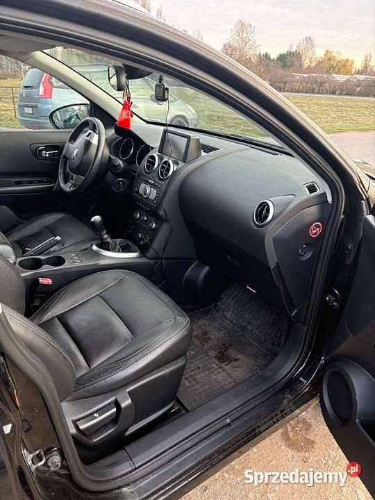 Używany Nissan Qashqai +2 2009 Czarny SUV