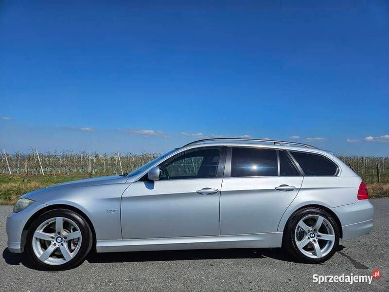 Używany 2008 BMW 330 Sport Line | 28 900 zł (Uczciwa cena) - Obraz 1/4