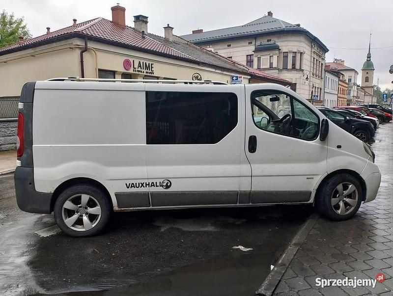 Używany Opel Vivaro 2004 Biały Minivan