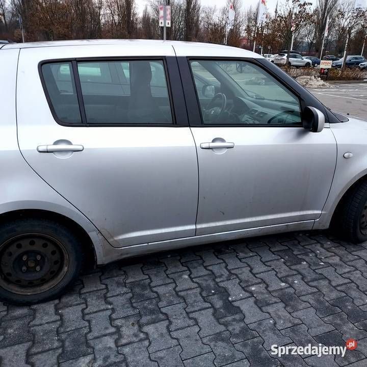 Używany 2005 Suzuki Swift | 9500 zł (Uczciwa cena) - Obraz 1/3