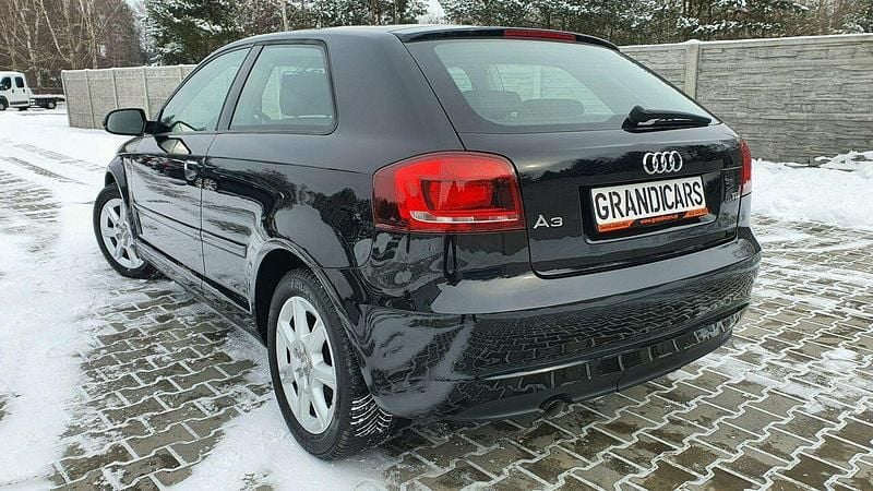 Używany Audi A3 Ambiente 140 KM (102 kW) 2012 Czarny Hatchback