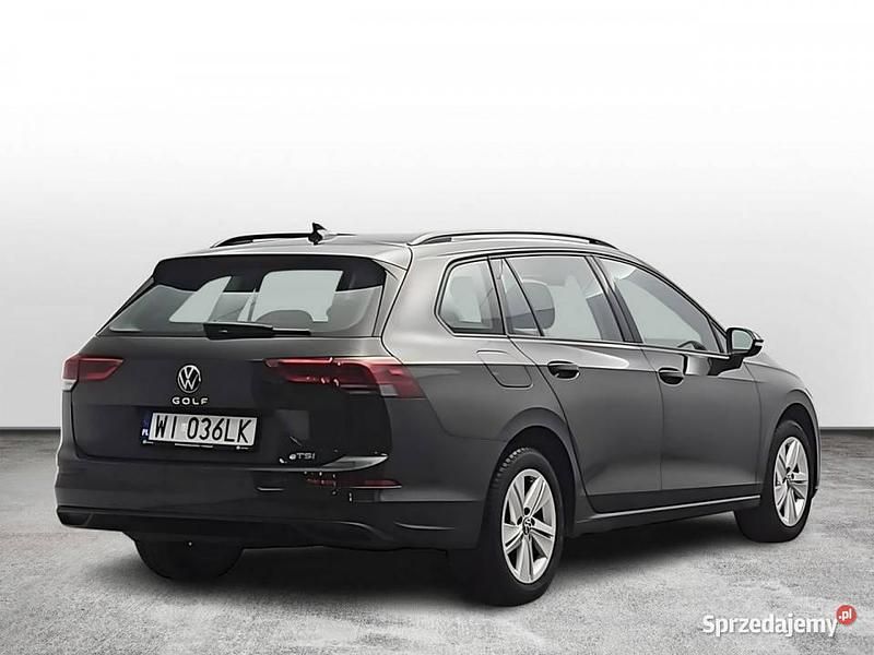 Używany VW Golf VIII Life 115 KM (84 kW) 2021 Szary Kombi