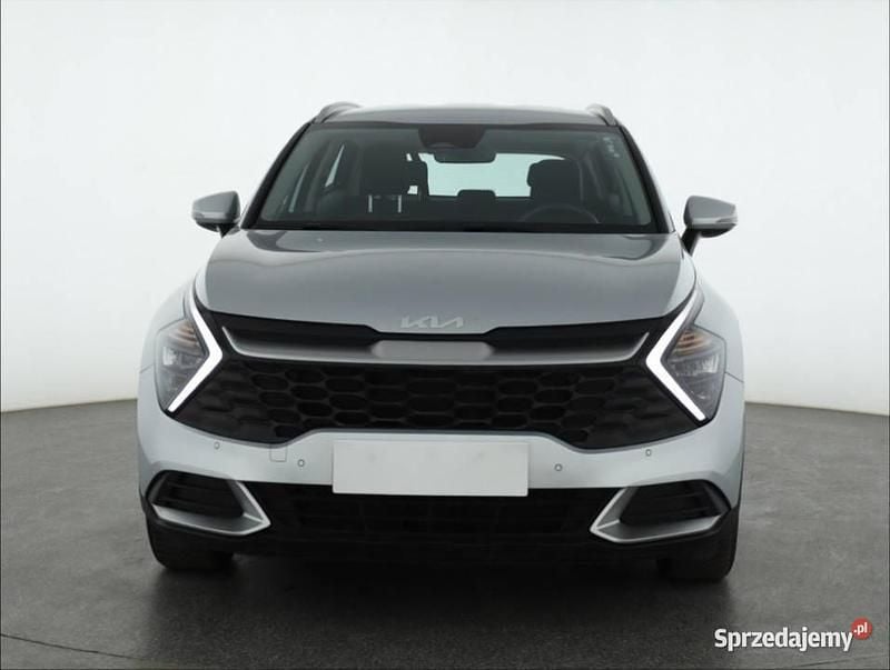 Srebrny Używany 2023 Kia Sportage SUV | 104 999 zł (Uczciwa cena) - Obraz 1/4