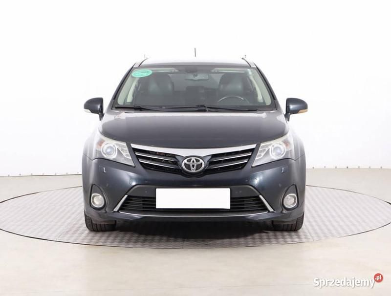 Czarny Używany 2013 Toyota Avensis Kombi | 35 999 zł (Uczciwa cena) - Obraz 1/4