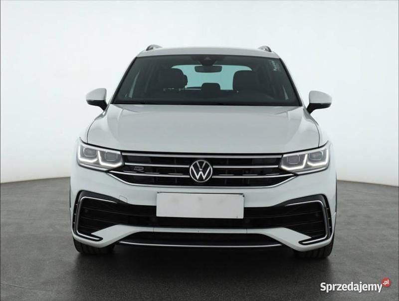 Biały Używany 2022 VW Tiguan SUV | 111 999 zł (Drogi) - Obraz 1/4