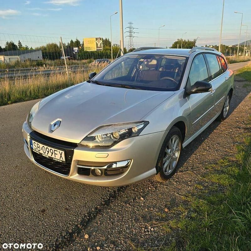 Srebrny Używany 2011 Renault Laguna III Bose Edition Kombi | 24 000 zł (Uczciwa cena) - Obraz 1/4