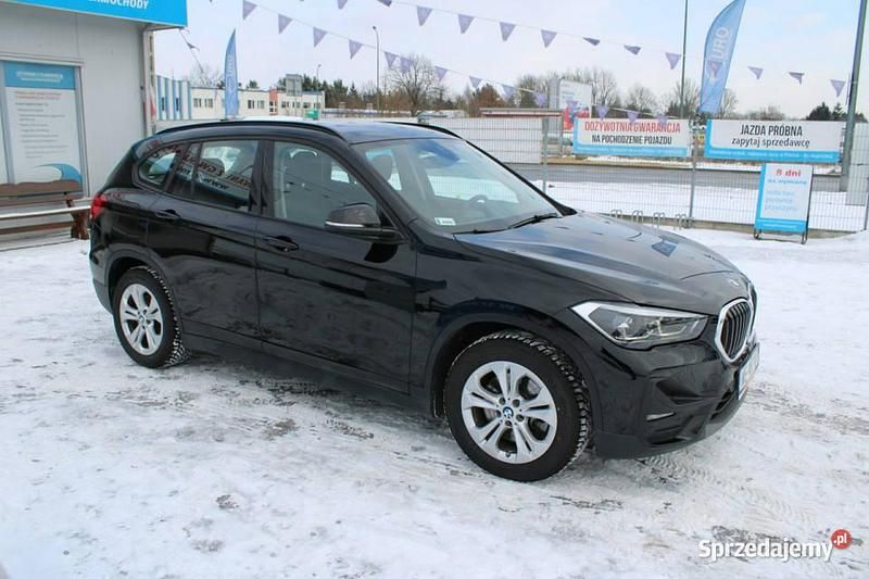 Używany BMW X1 Advantage 2021 Czarny SUV