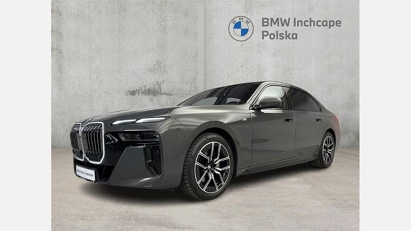 Dravit grey metallic metalizowany Używany 2024 BMW 740 Comfort Edition Sedan/Limuzyna | 449 900 zł (Super Cena) - Obraz 1/3