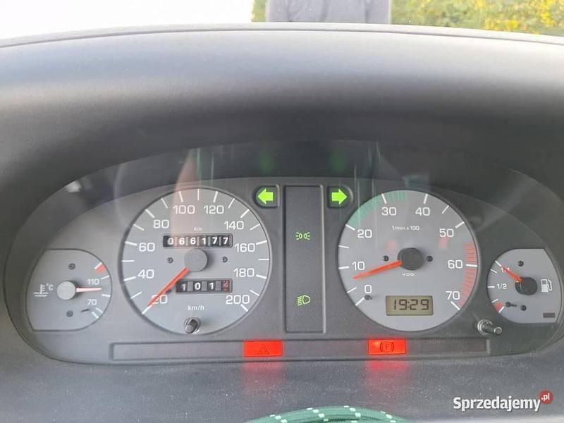Biały Używany 1997 Skoda Felicia Hatchback | 13 000 zł (Drogi) - Obraz 1/4