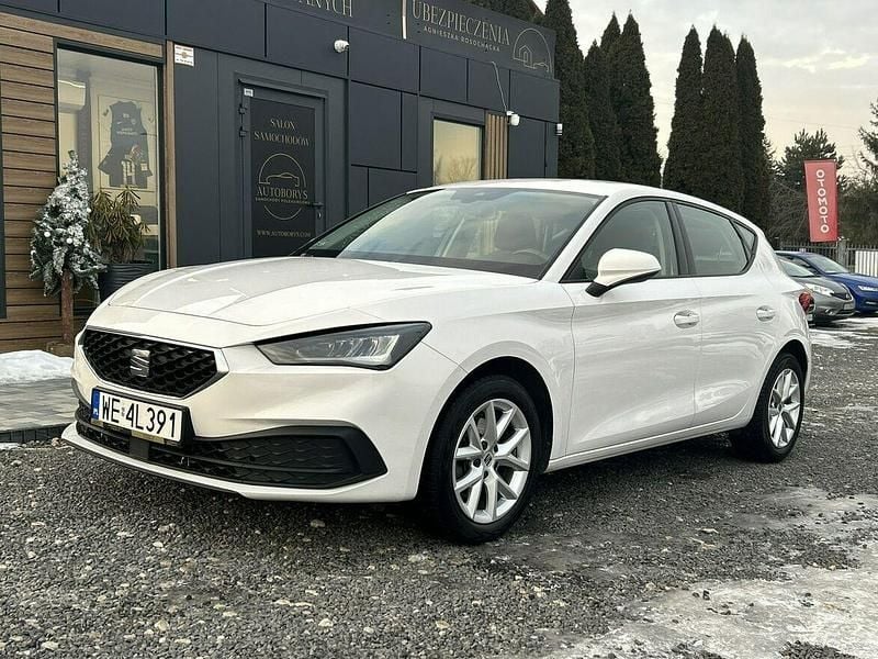 Używany Seat Leon 110 KM (80 kW) 2021 Biały (metalik) Hatchback