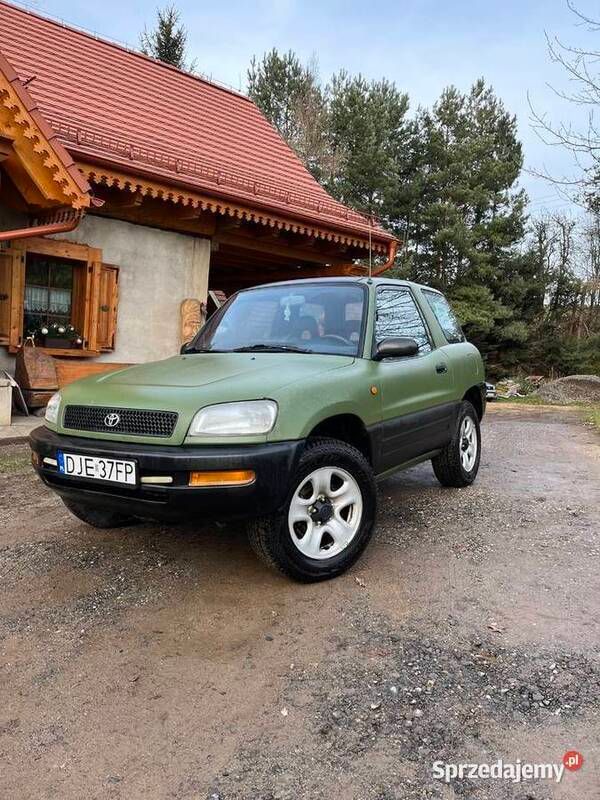 Używany 1996 Toyota RAV4 SUV | 15 900 zł - Obraz 1/4