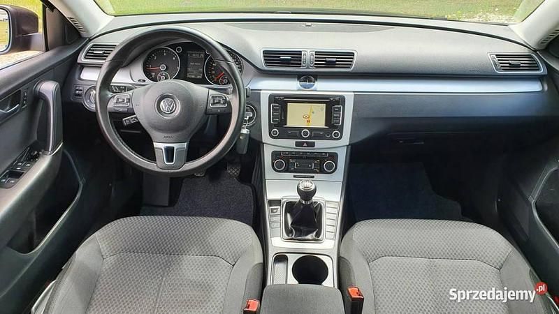 Używany VW Passat Comfortline 105 KM (77 kW) 2011 Brązowy Kombi