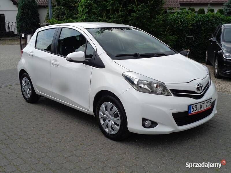 Biały Używany 2013 Toyota Yaris Hatchback | 25 900 zł (Uczciwa cena) - Obraz 1/4