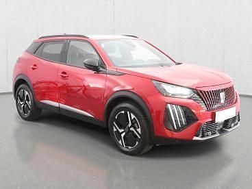 Używany Peugeot 2008 Allure 130 KM (95 kW) 2023 Czerwony SUV