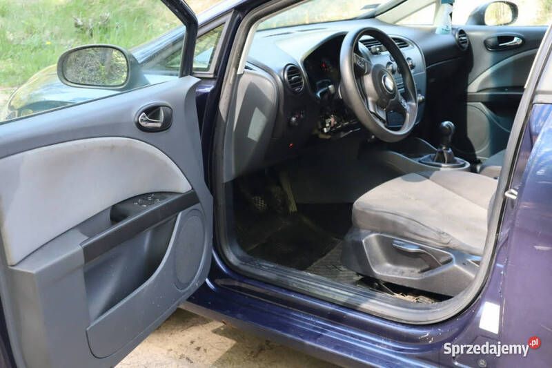 Granatowy Używany 2008 Seat Leon Hatchback | 5000 zł (Super Cena) - Obraz 1/3