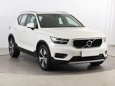 Biały Używany 2020 Volvo XC40 SUV | 93 999 zł (Dobra cena) - Obraz 1/4