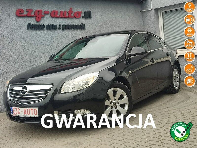 Czarny Używany 2012 Opel Insignia Hatchback | 28 900 zł (Uczciwa cena) - Obraz 1/4