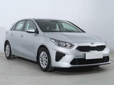 Srebrny Używany 2020 Kia Ceed 2 Hatchback | 43 999 zł (Dobra cena) - Obraz 1/4