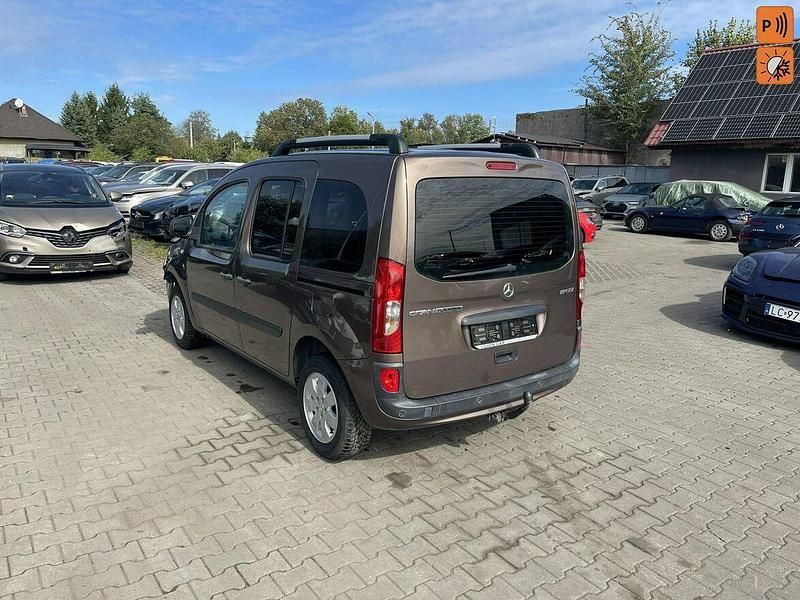Brązowobeżowy Używany 2018 Mercedes Citan 111 Kombi | 27 900 zł - Obraz 1/4