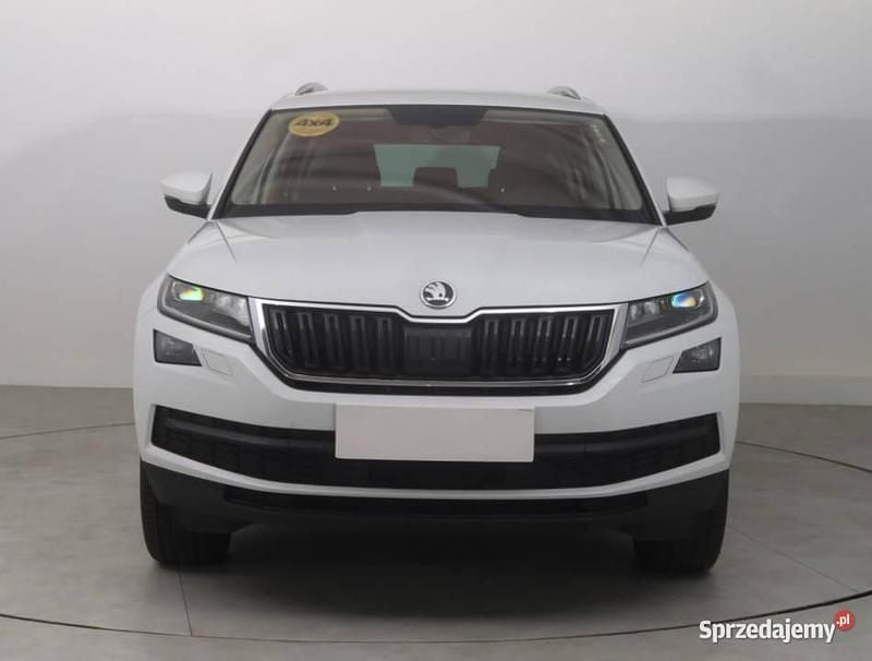 Biały Używany 2017 Skoda Kodiaq SUV | 84 999 zł (Uczciwa cena) - Obraz 1/4