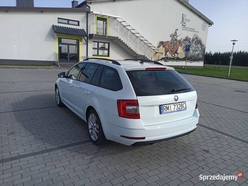 Biały Używany 2018 Skoda Octavia Sedan/Limuzyna | 53 500 zł (Drogi) - Obraz 1/4