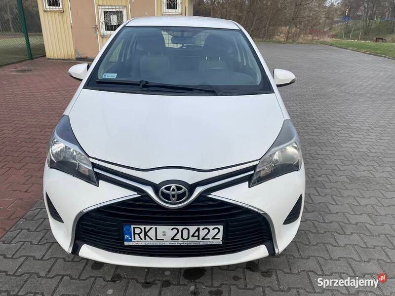 Używany 2015 Toyota Yaris Van | 17 600 zł - Obraz 1/4